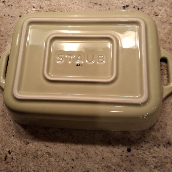 Staub Rectangular Baking Dish - Picture 4 of 5
